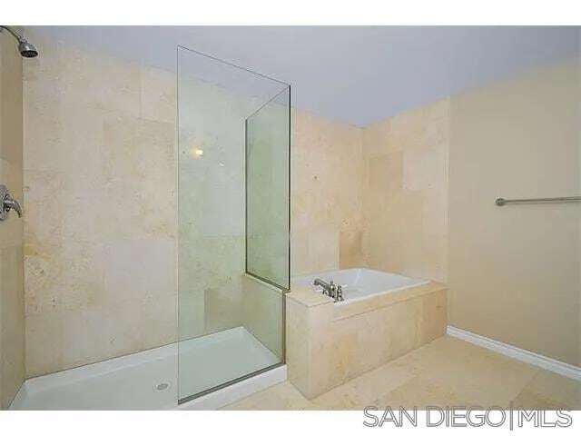 Building Photo - 1431 Pacific Hwy