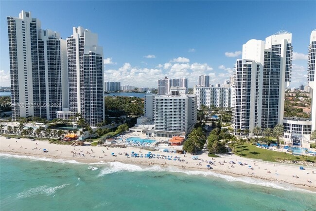 Building Photo - 19201 Collins Ave