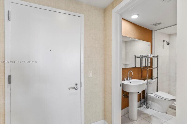 Building Photo - 2950 NE 188th St