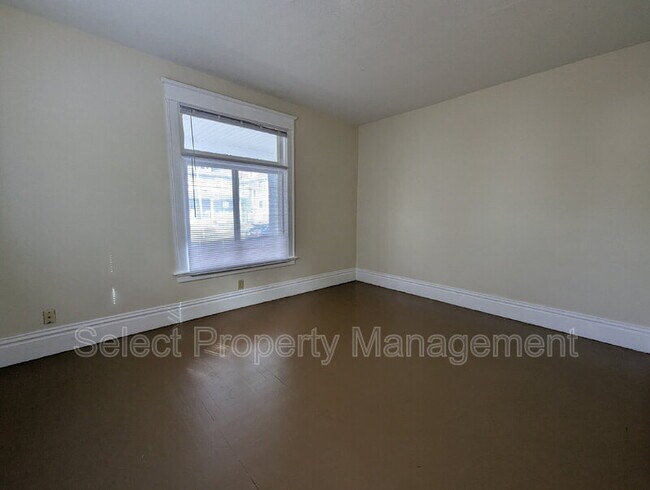 Building Photo - 1132 Rivermet Ave