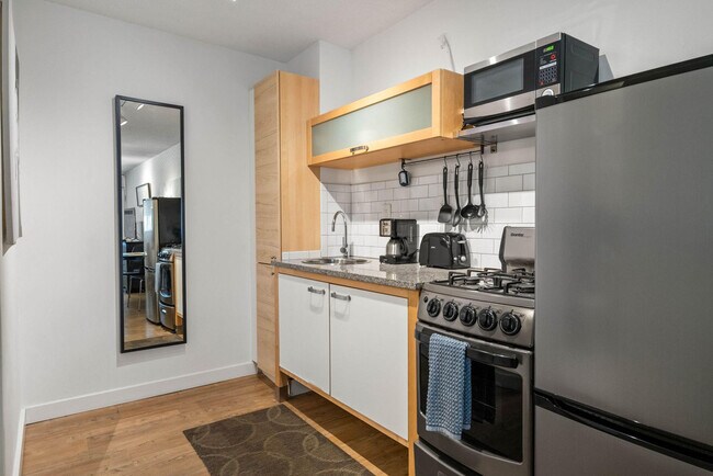 Building Photo - 47 25th St NW