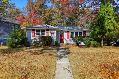 Primary Photo - 3901 Lawrence Ave