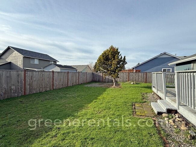 Building Photo - 3BR/2BA Rambler with 2-Car Garage in Yelm!