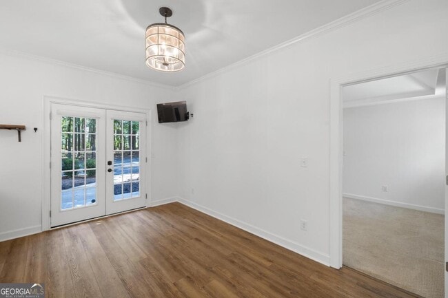 Building Photo - 1410 Club Dr