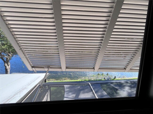 Building Photo - 11246 NW 14th Ct