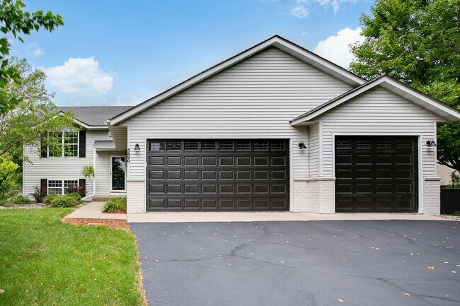 Primary Photo - 5890 Crossandra St SE