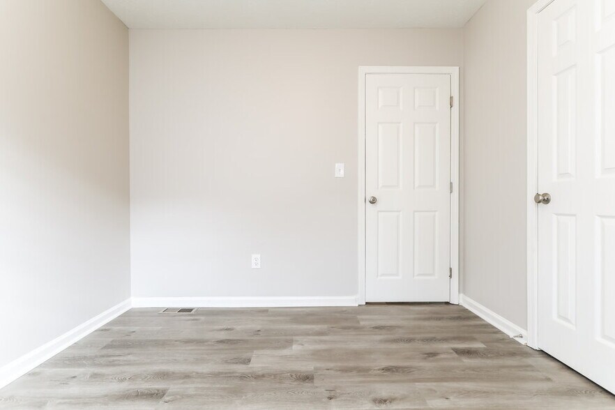 Building Photo - 2194 Cherokee Valley Cir