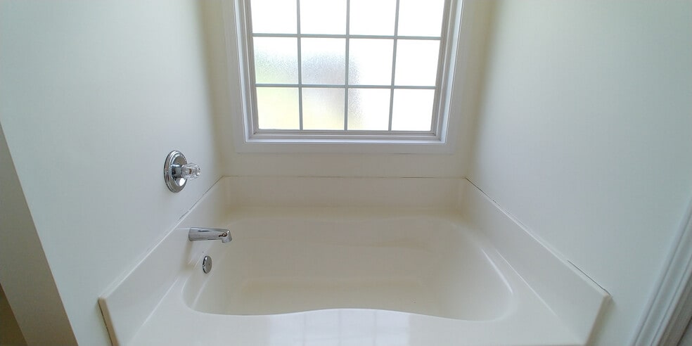 Building Photo - 1289 Gailard Dr