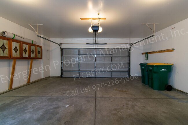 Building Photo - 6437 Edgeware St