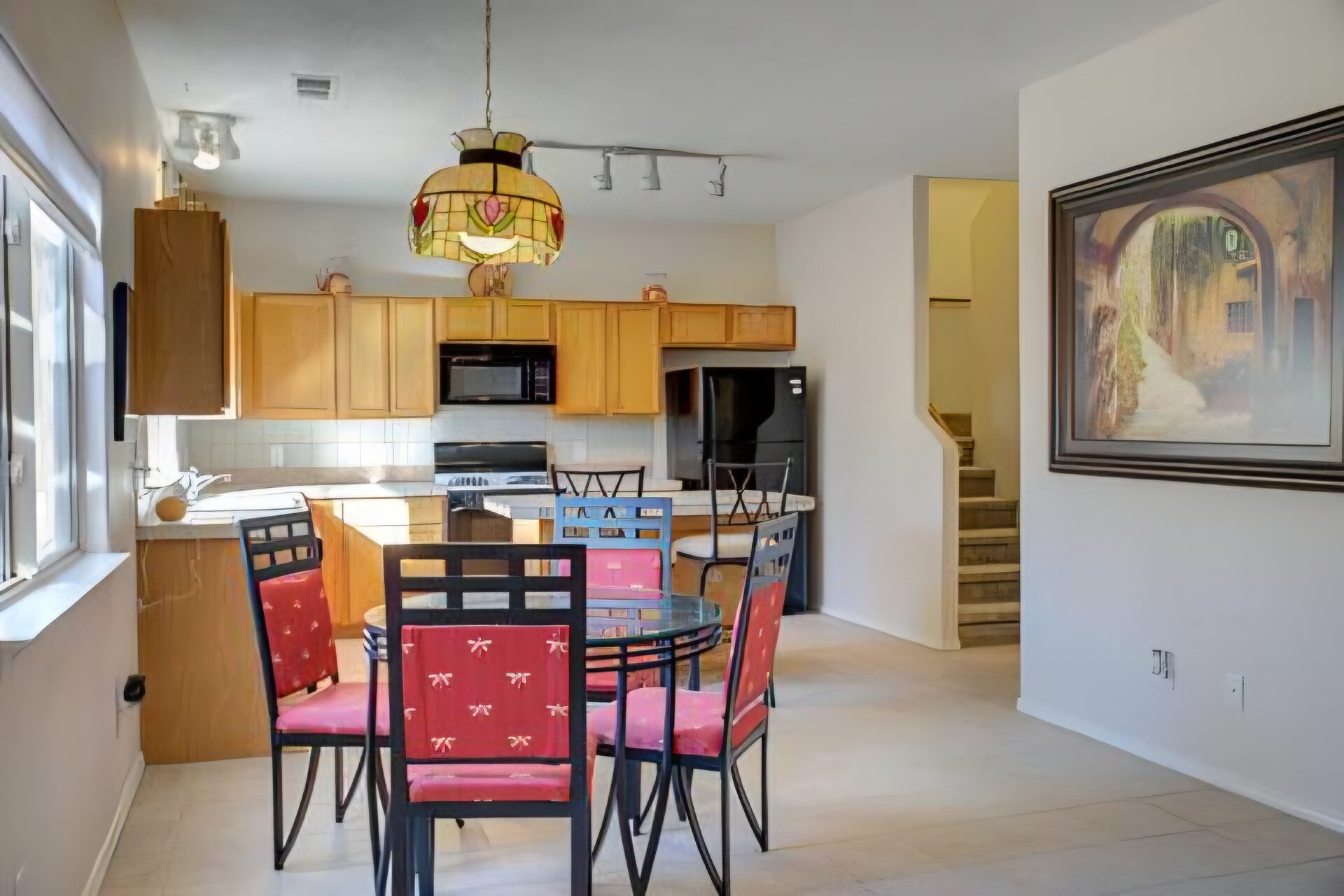 Kitchen / Dining - 243 Hendren Ln NE