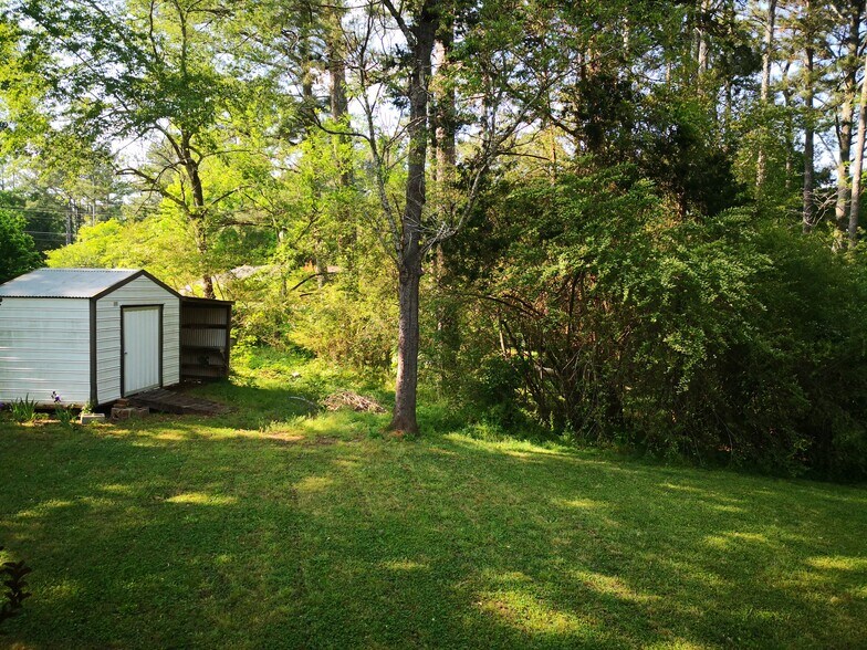 Shed - 1471 Crooked Creek Rd