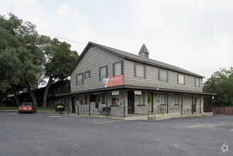 Building Photo - Braunfels Haus