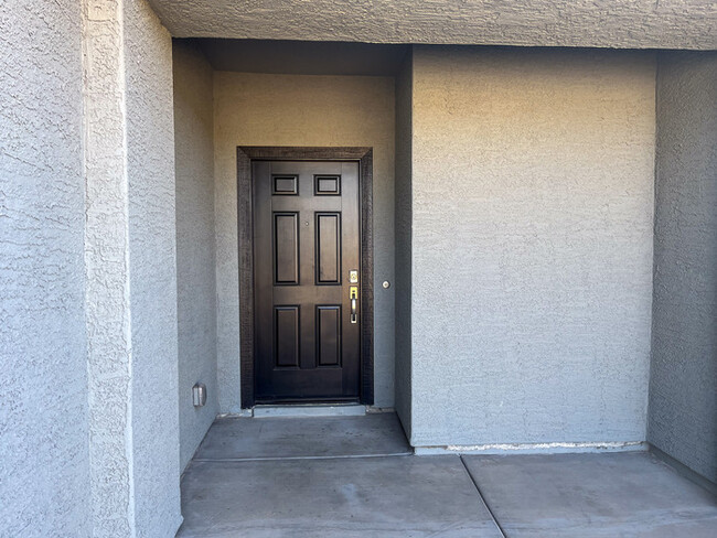 Building Photo - 3Bed/2Bath Home at Rio Verde! $399 MOVE-IN...