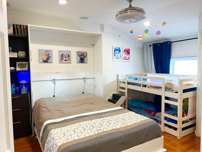 Building Photo - 42 Union St