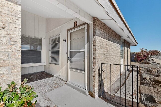 Building Photo - 11455 Sundrop Ct