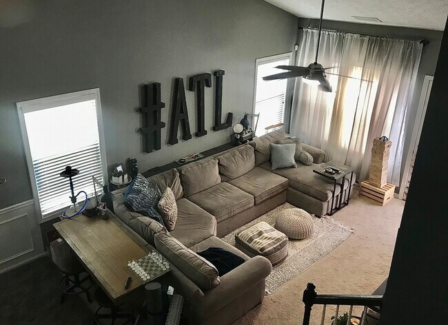 Building Photo - 2555 Flat Shoals Rd