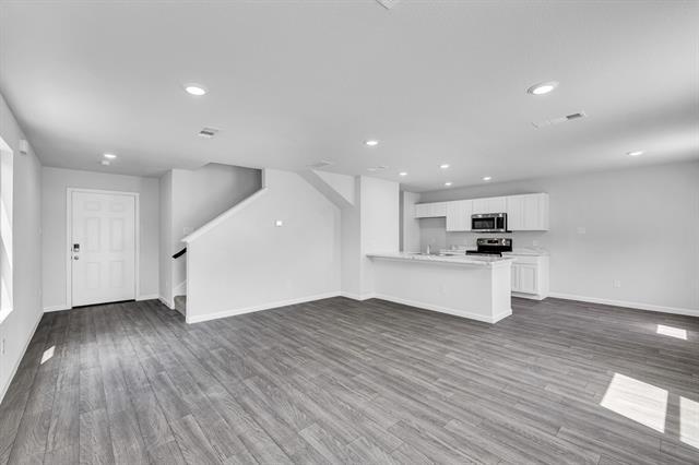 Building Photo - 7332 Tin Star Dr