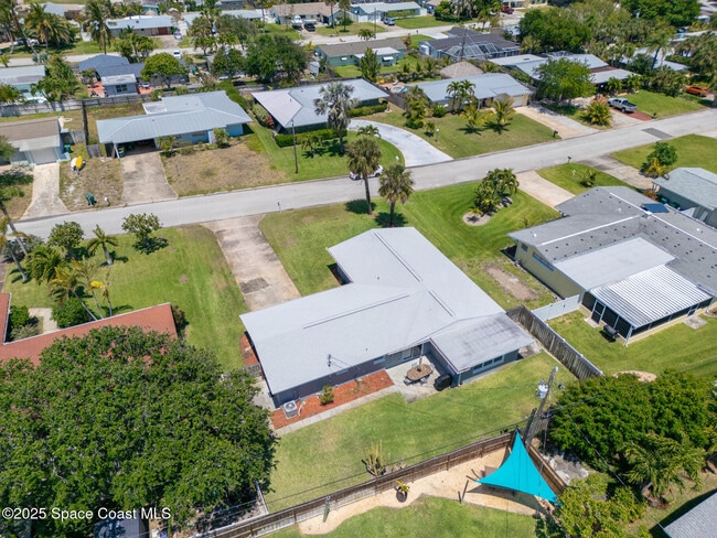 Building Photo - 346 Cyprus Dr