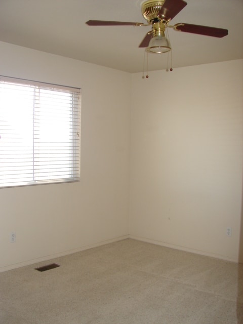 Building Photo - 1095 Scarlet Oak Dr