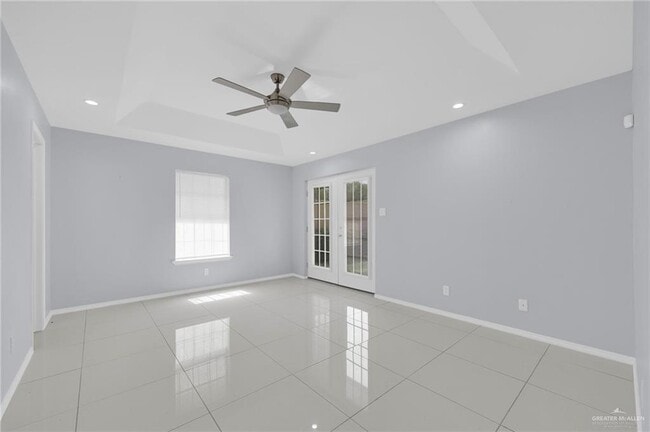 Building Photo - 2401 S Jackson Rd