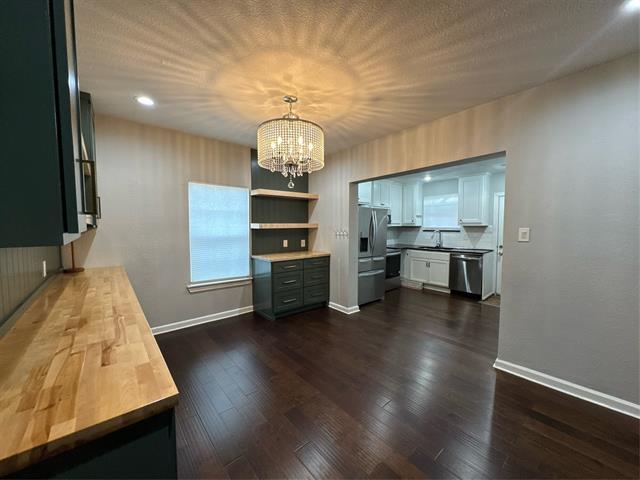 Building Photo - 2215 Washington Ave