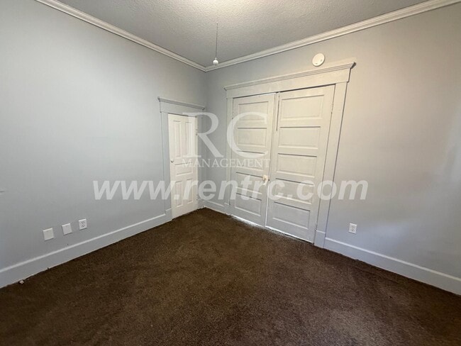 Building Photo - 1323 Grant-