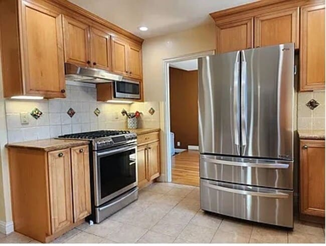 Building Photo - $4990 -- BEAUTIFUL 4BED HOME IN MISSION VA...