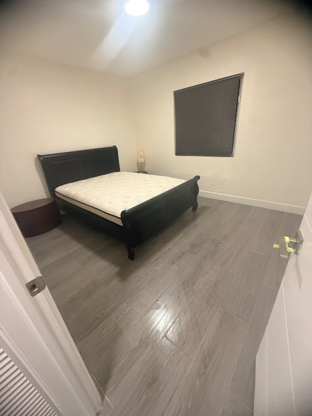 Building Photo - 241 NW 34th Terrace