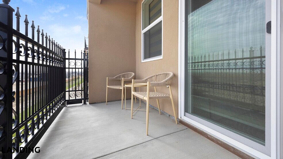 Building Photo - 4155 Carson Ln