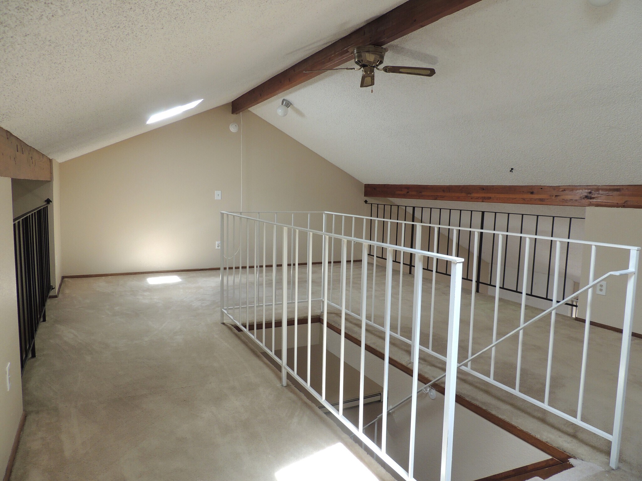 Loft - 636 Horizon Dr