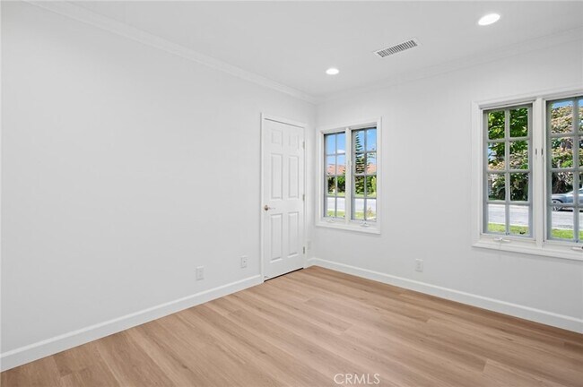 Building Photo - 409 Magnolia St
