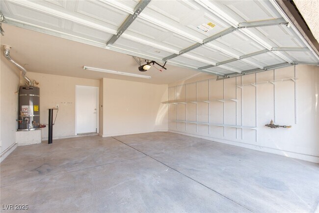 Building Photo - 7649 Lookout Hill St