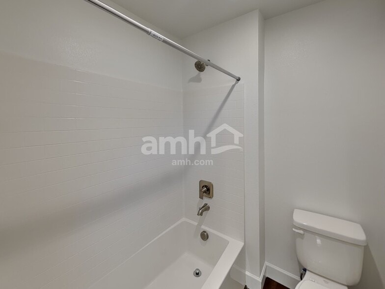 Building Photo - 284 Yasmin Daylily Pl