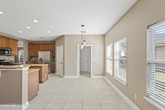 Building Photo - 3370 Turkey Creek Dr