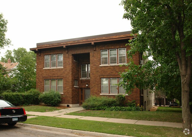 Building Photo - 3925 Pleasant Ave S