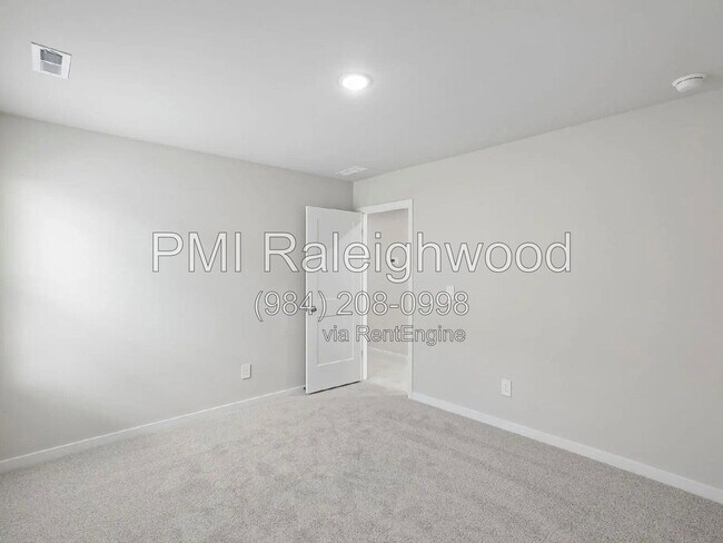 Building Photo - 5124 Cardinal Rdg Wy