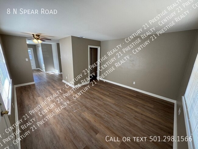 Building Photo - 8 Spear Rd