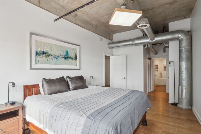 Building Photo - Atlantic Station Luxury