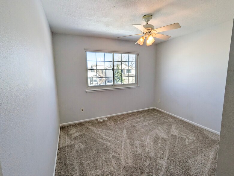 Building Photo - 307 Benton St