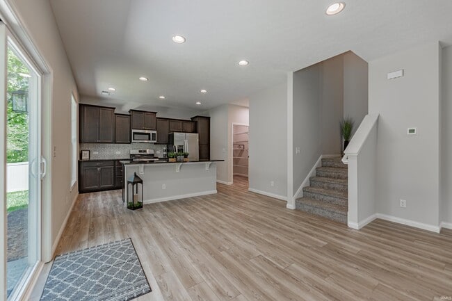 Building Photo - 9808 Blyth Dr