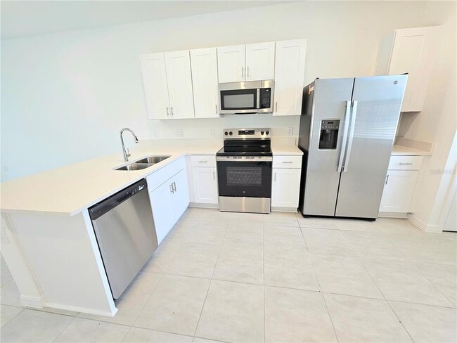 Building Photo - 3098 Skyline Lp