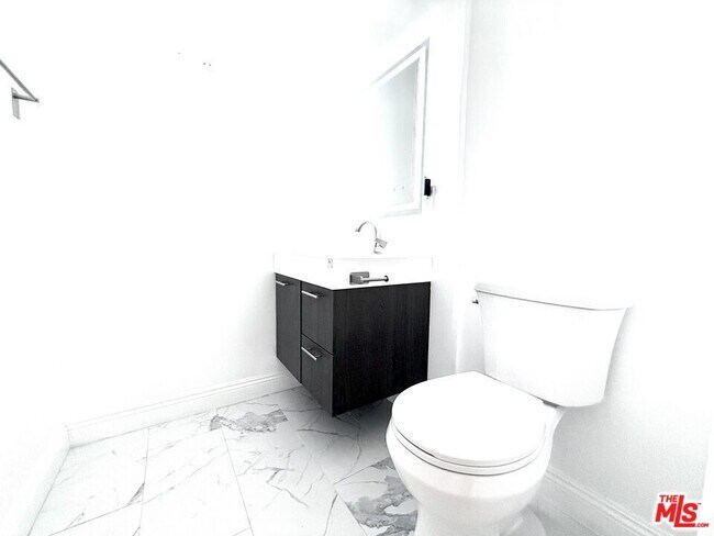 Building Photo - 23744 Hartland St