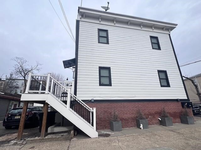 Building Photo - 173 Oakland Ave