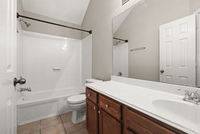 Building Photo - 7611 Waterlilly Ln