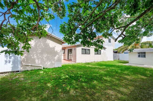 Building Photo - 29901 SW 147th Ave