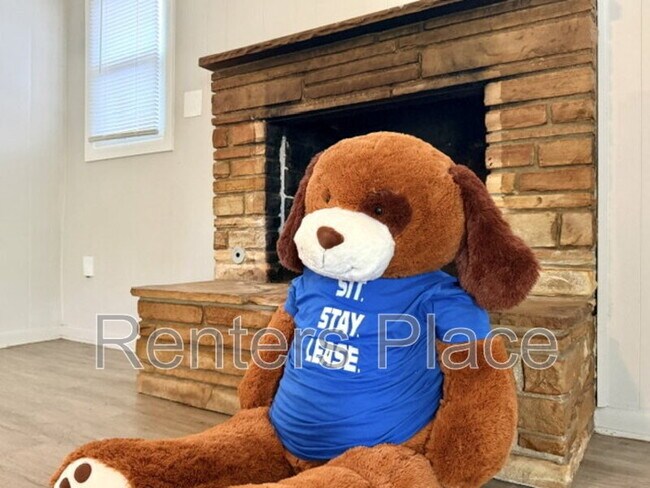 Building Photo - 4689 S Troost Ave