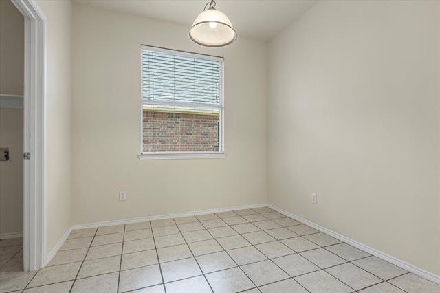 Building Photo - 9612 Anns Way