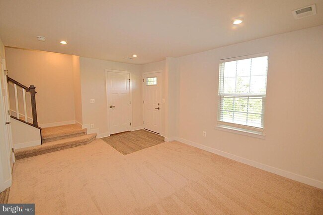 Building Photo - 11328 Willow Green Cir
