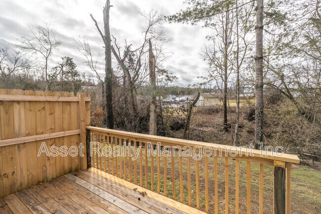 Building Photo - 10432 Fantasy Way