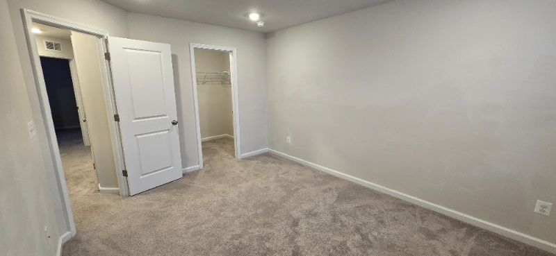 Building Photo - 8753 Whitman Dr